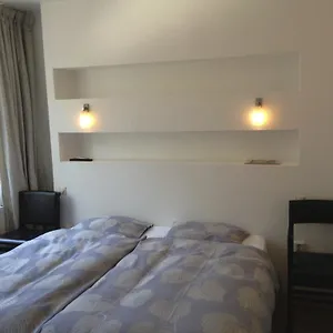 https://bed-in-amsterdam.amsterdamhotelsnl.com